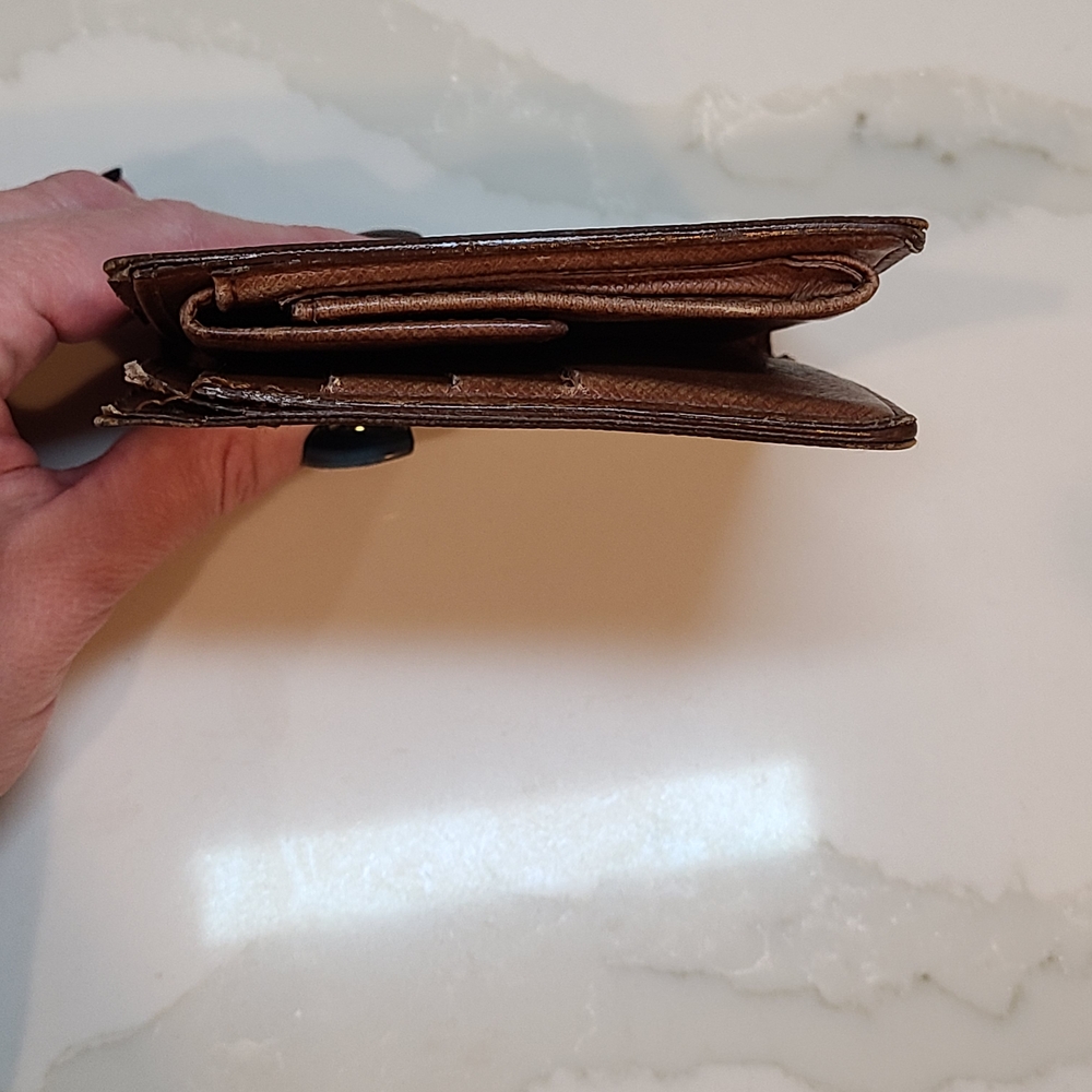 Louis Vuitton Brown and Gold Monogram Wallet Bifold With Coin Purse - Picture 12 of 12